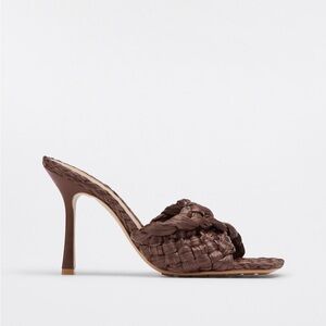 Bottega Veneta - Intrecciato Raffia Mules NWT